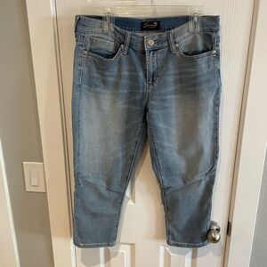 Seven7 Crop Jeans Girlfriend Fit
